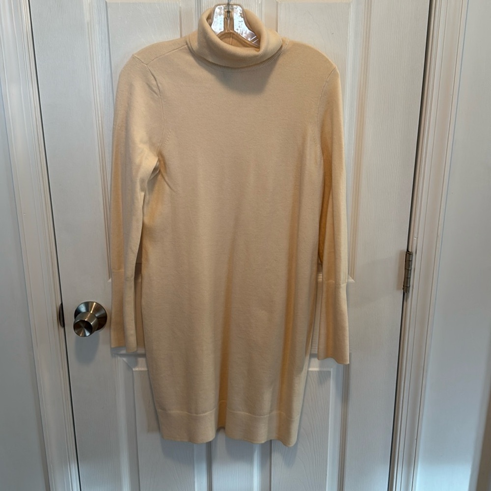 Express cream turtleneck dress size medium